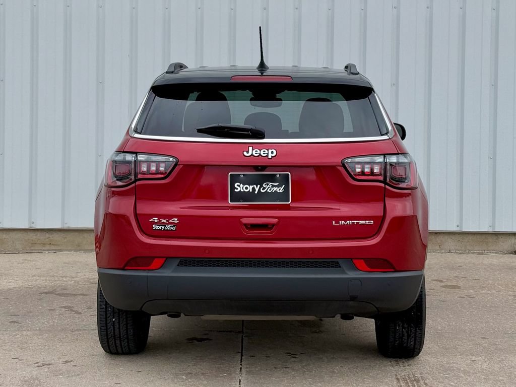 Used 2025 Jeep Compass Limited AWD/4WD image 5