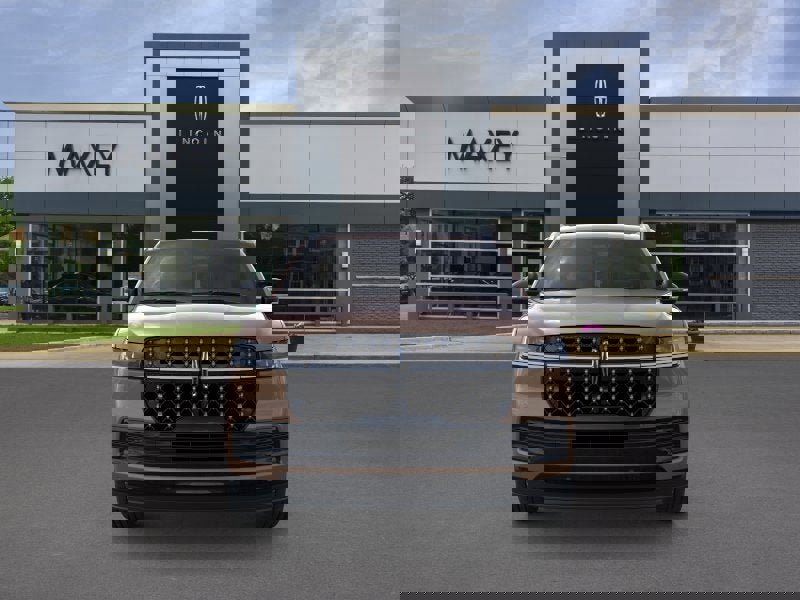 New 2026 Lincoln Navigator L Black Label AWD/4WD image 6