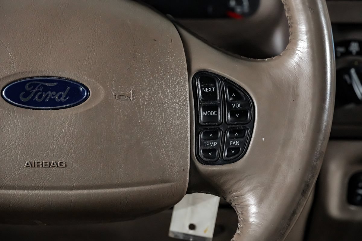 Used 2004 Ford Excursion Limited AWD/4WD image 18