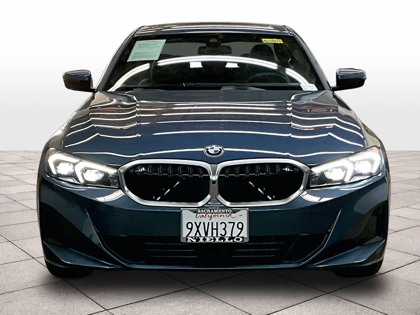 Used 2026 BMW 330i Sedan w/ Convenience Package RWD image 3