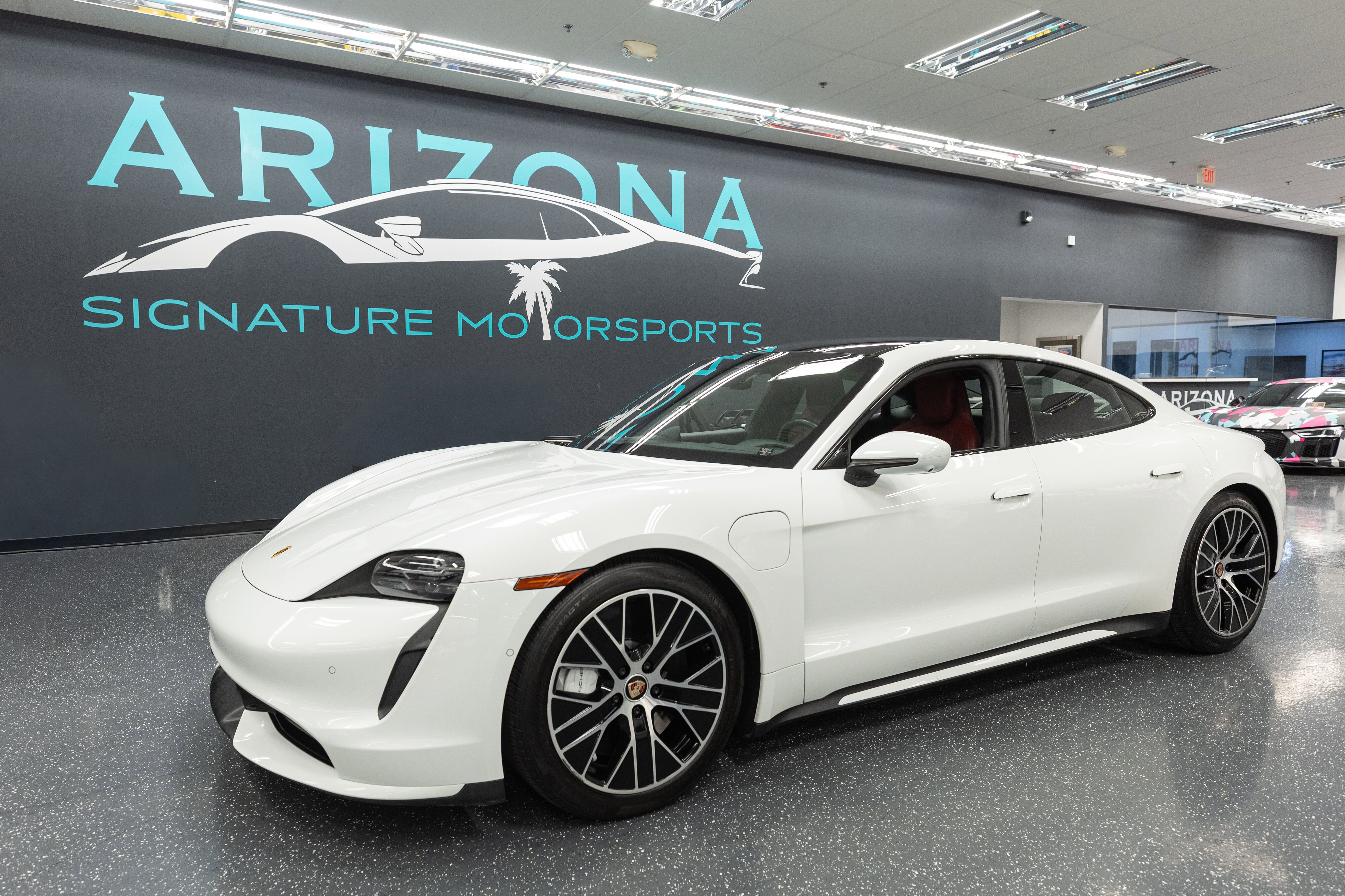 Used 2020 Porsche Taycan Turbo AWD/4WD image 1