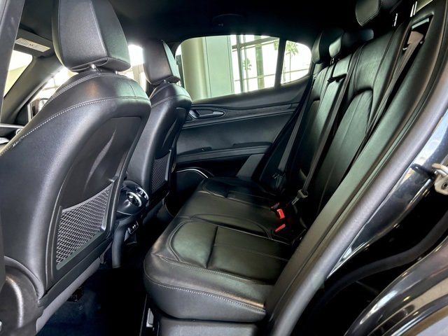 Used 2022 Alfa Romeo Stelvio Sprint image 31