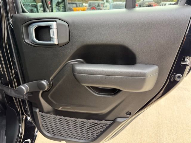 Used 2024 Jeep Gladiator Sport AWD/4WD image 65