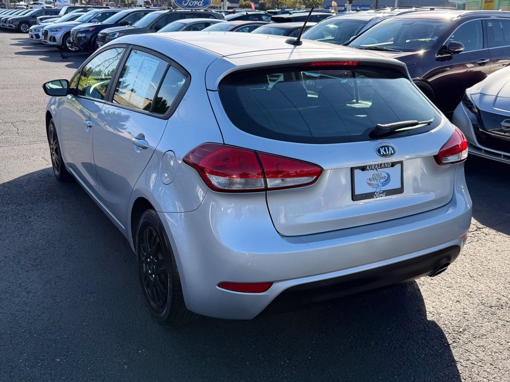 Used 2017 Kia Forte LX FWD image 9