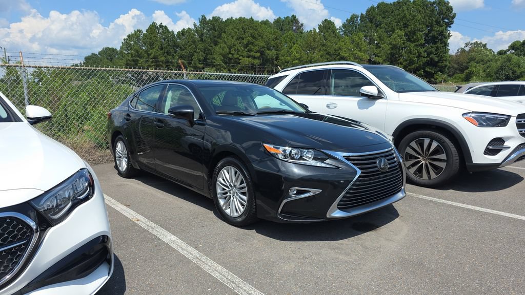 Used 2017 Lexus ES 350 w/ Accessory Package 2