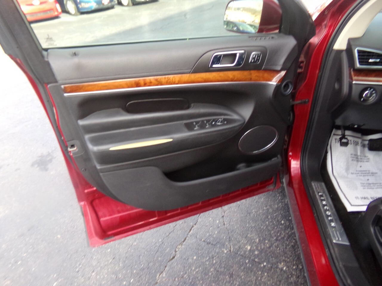 Used 2014 Lincoln MKT AWD w/ Equipment Group 201A image 14