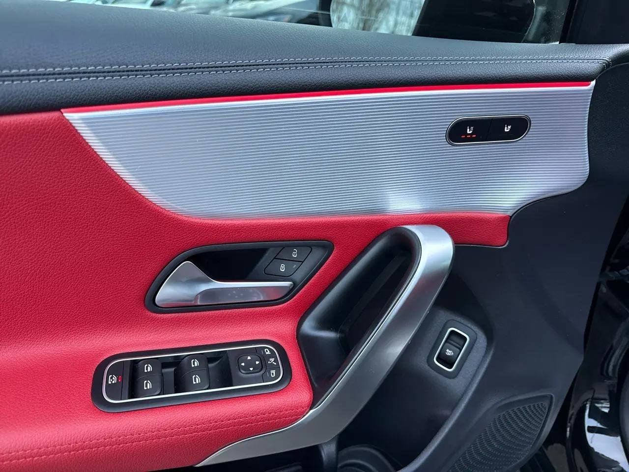 Used 2022 Mercedes-Benz A 220 4MATIC w/ AMG Line image 22