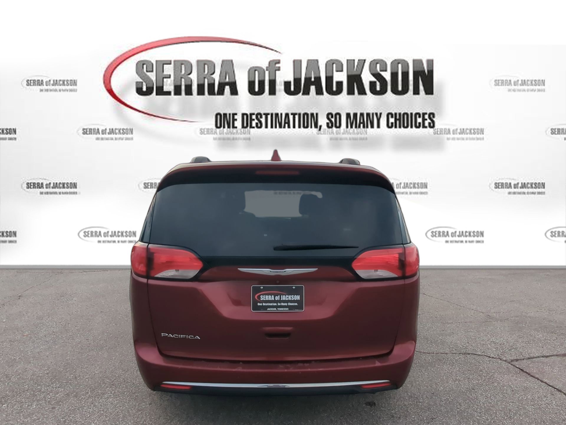 Used 2017 Chrysler Pacifica Touring-L image 7