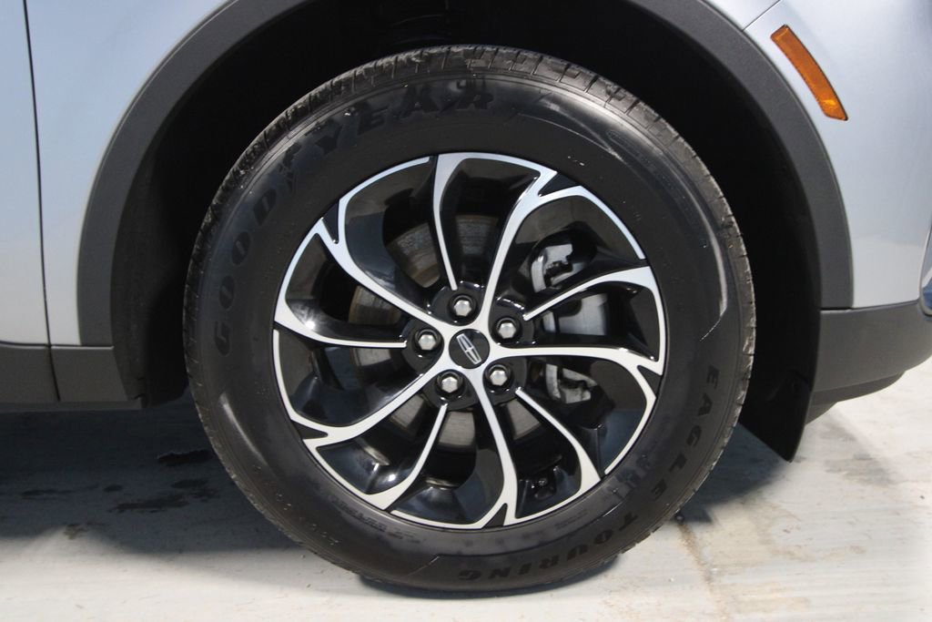 Used 2025 Lincoln Nautilus Premier image 35