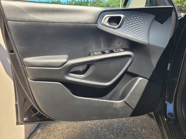 Used 2023 Kia Soul EX FWD image 16