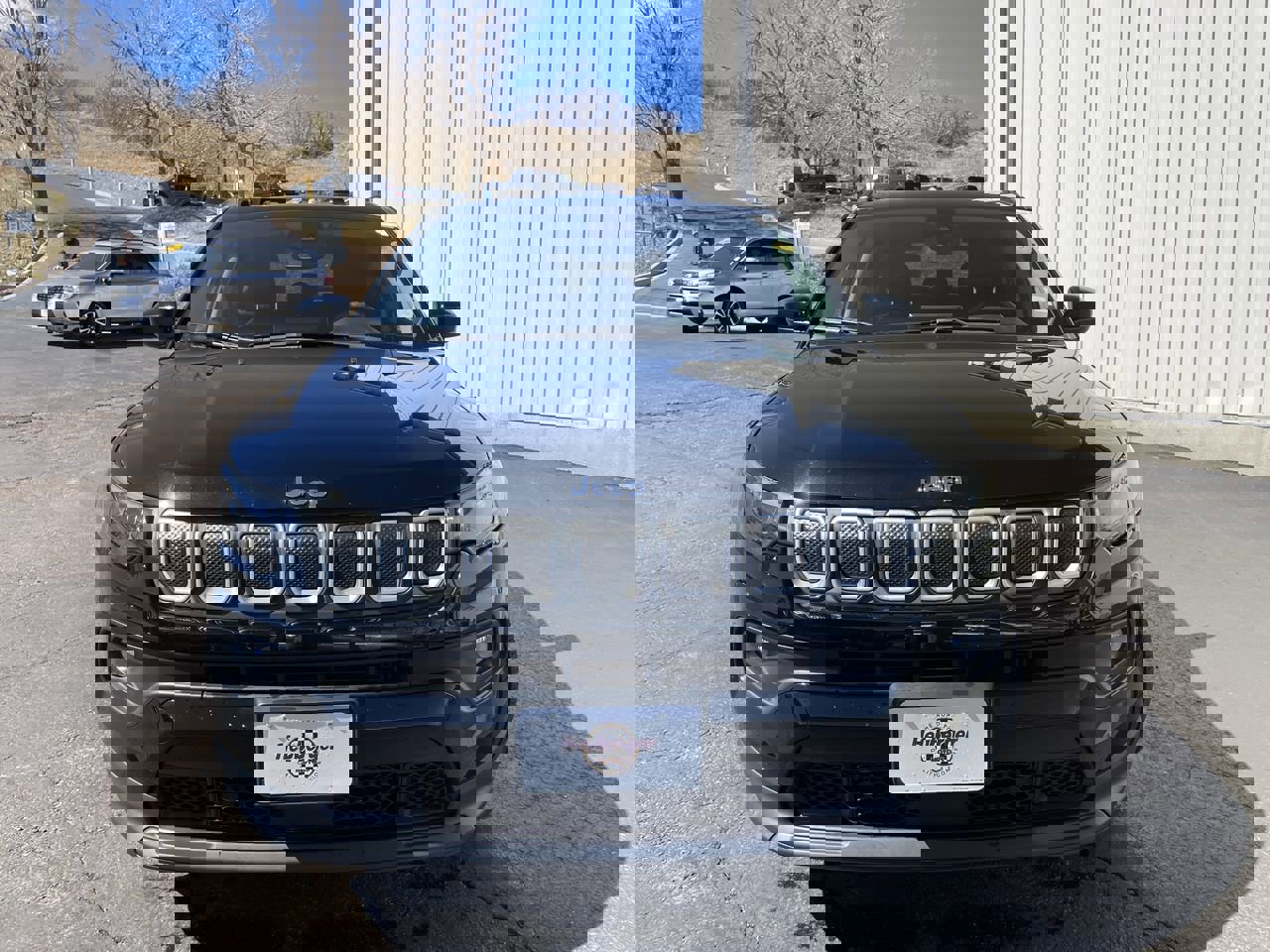 Used 2022 Jeep Compass Latitude AWD/4WD image 2