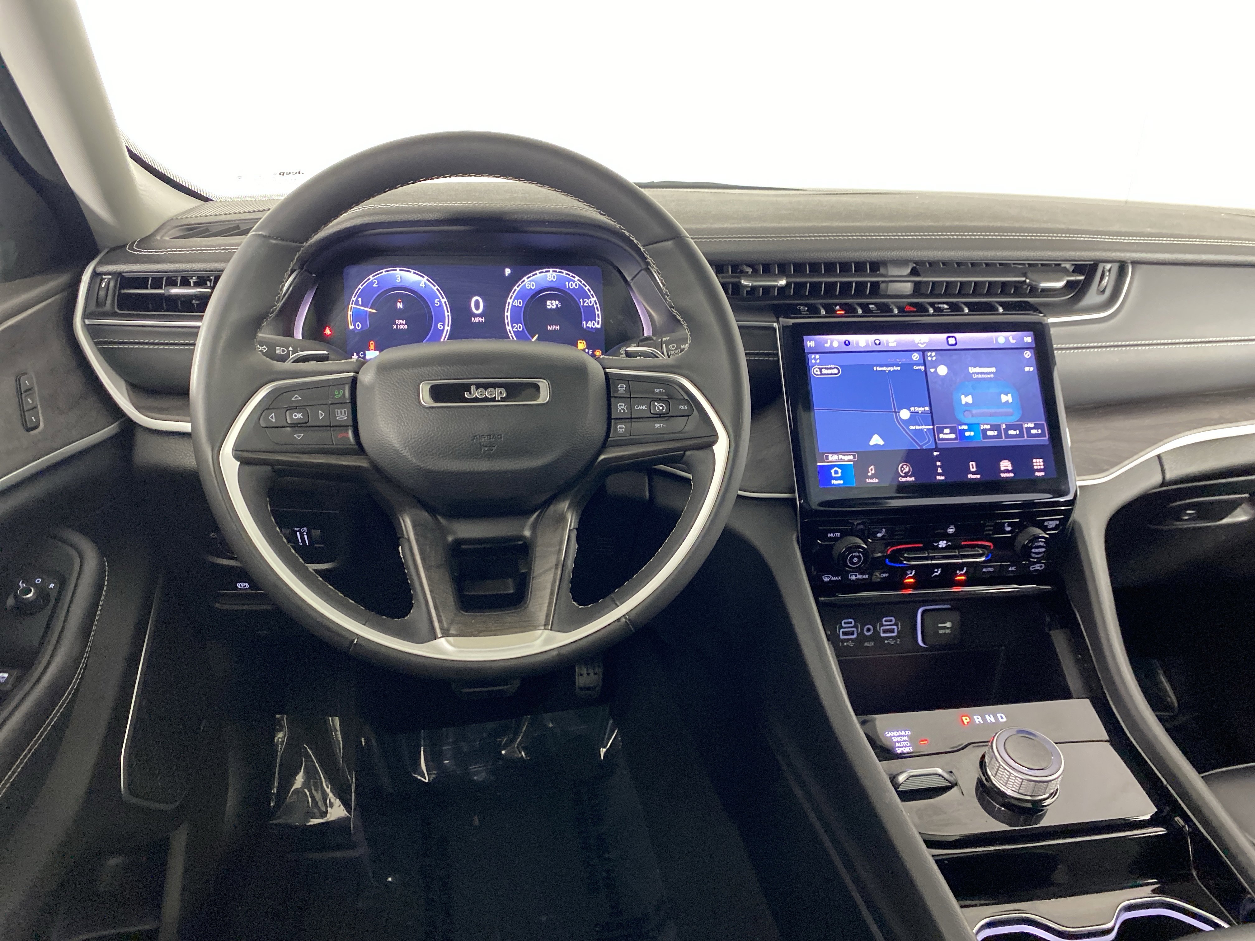 Used 2023 Jeep Grand Cherokee Limited image 46