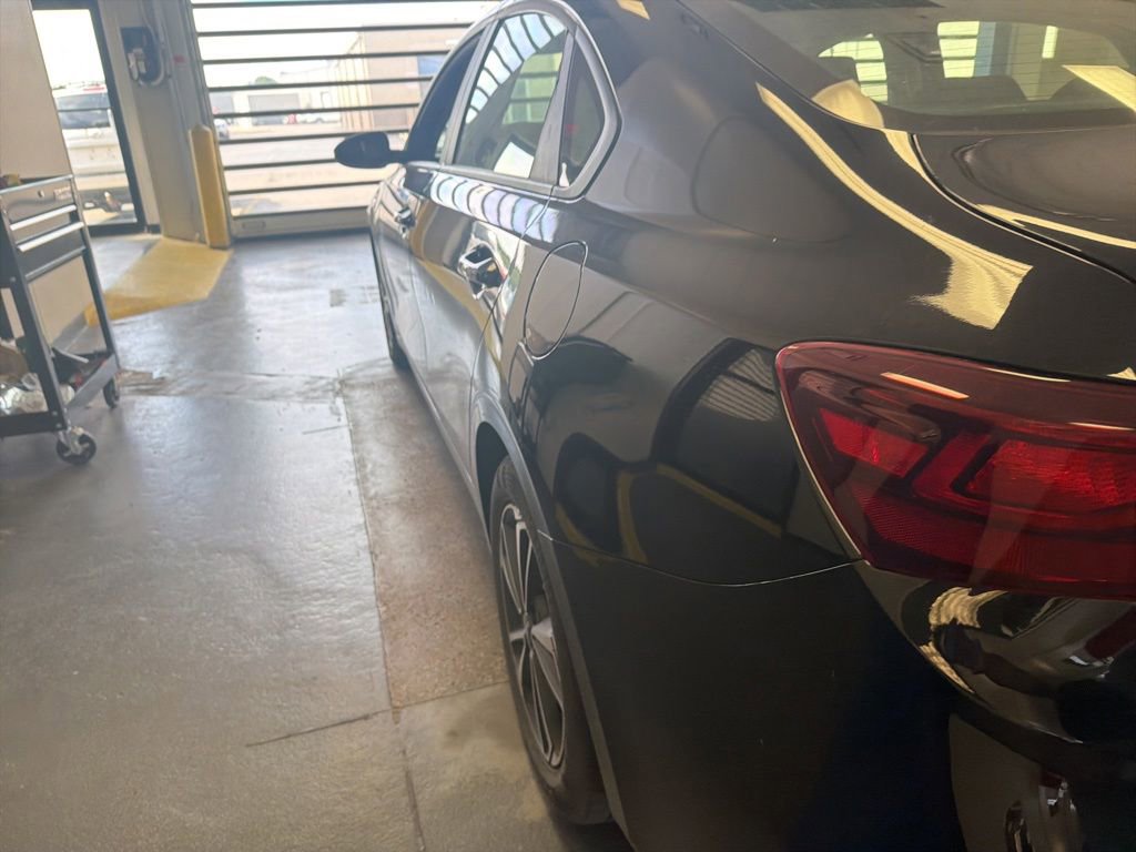 Used 2024 Kia Forte LXS w/ LXS Technology Package FWD image 7