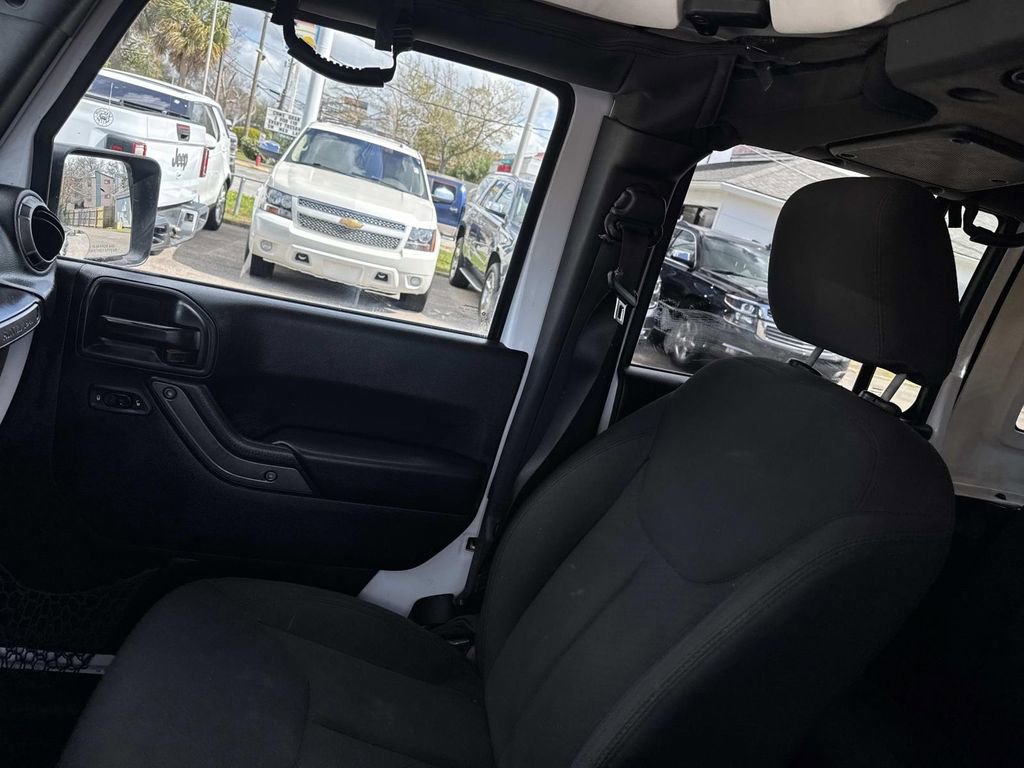 Used 2018 Jeep Wrangler Unlimited Sport S image 17