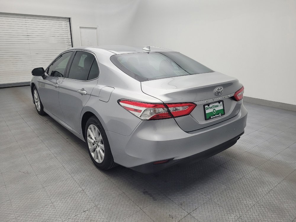 Used 2019 Toyota Camry LE FWD image 5