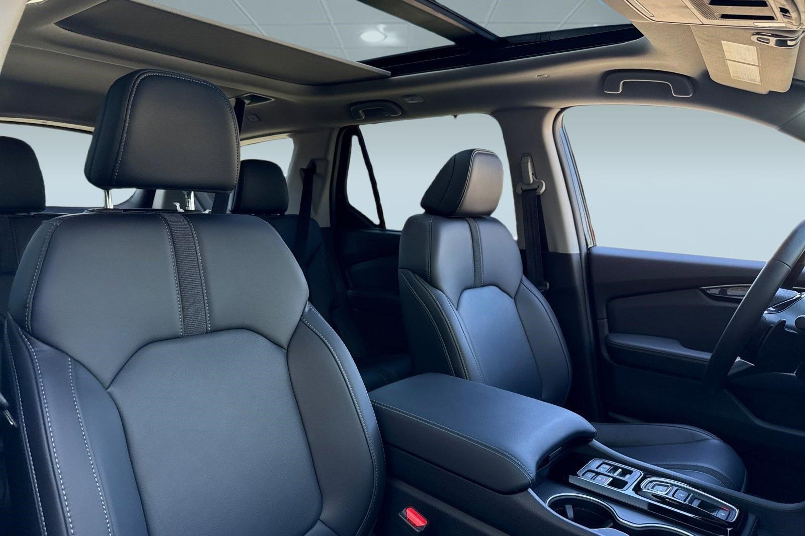 Certified 2025 Honda Pilot Touring image 30