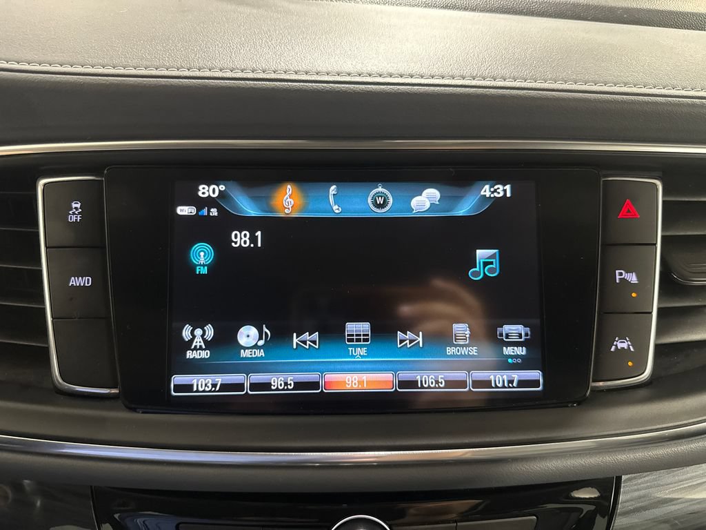 Used 2018 Buick Enclave Premium AWD/4WD image 3