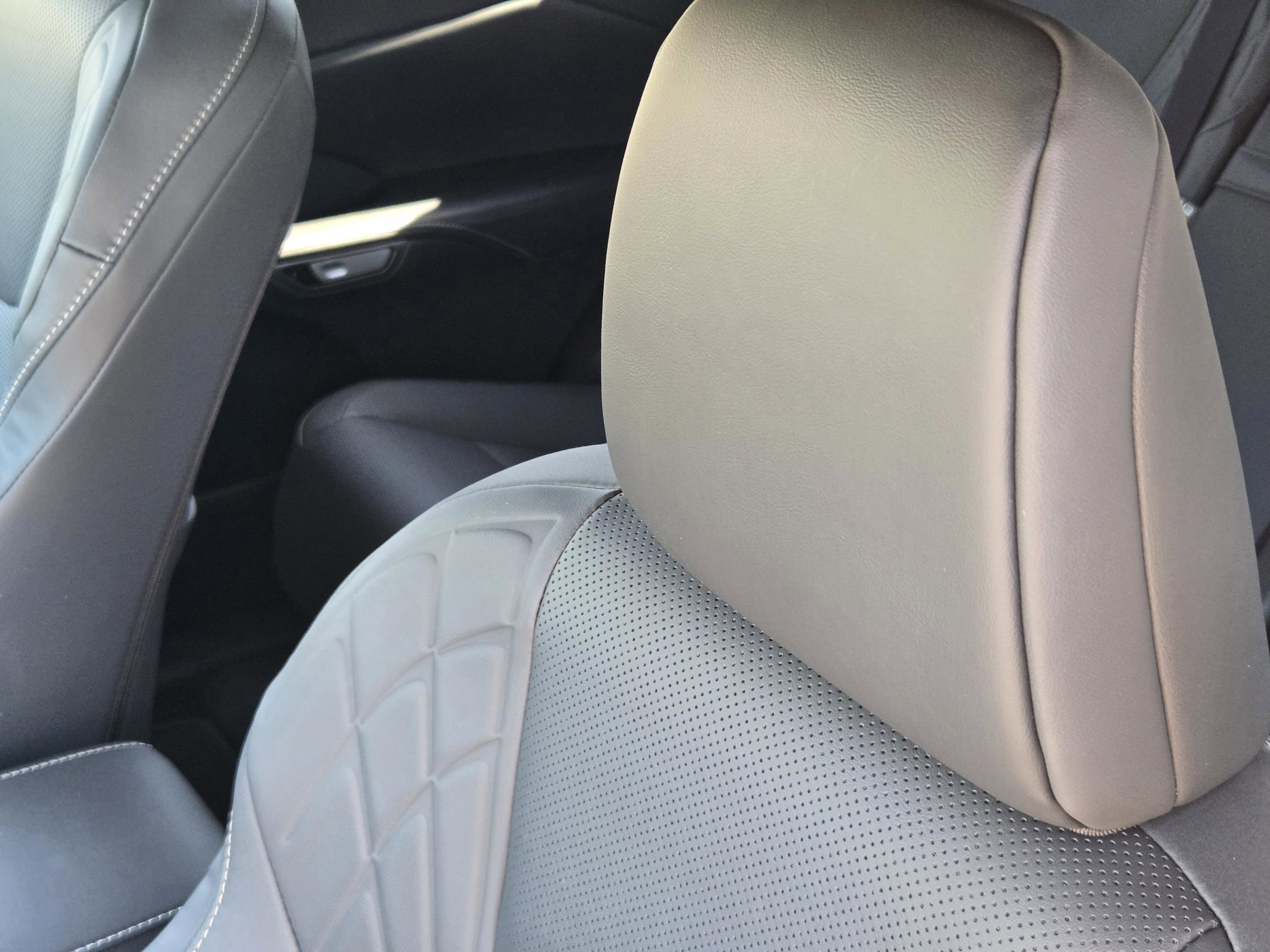 Used 2025 Lexus RX 350 Premium w/ Accessory Package (Z1) FWD image 24
