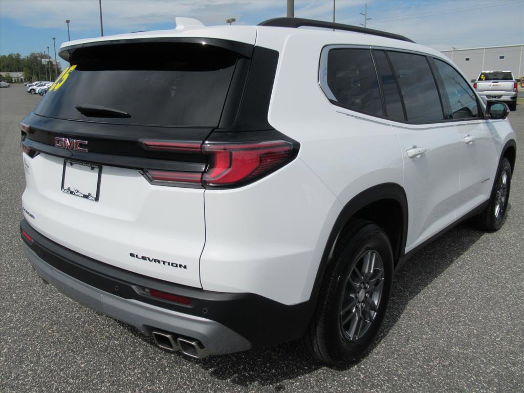 Used 2025 GMC Acadia Elevation image 7