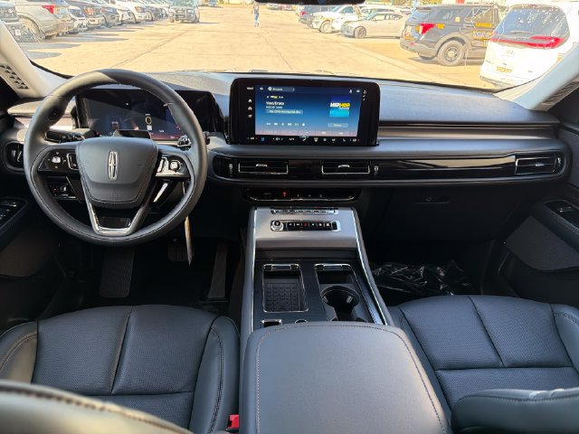 New 2027 Lincoln Aviator AWD image 18
