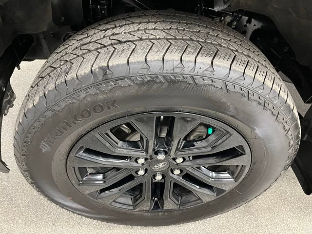 Used 2024 Ford F150 Lariat w/ Bed Utility Package AWD/4WD image 15