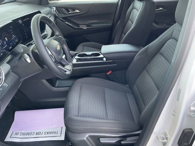 Used 2025 Chevrolet Equinox LT FWD image 13