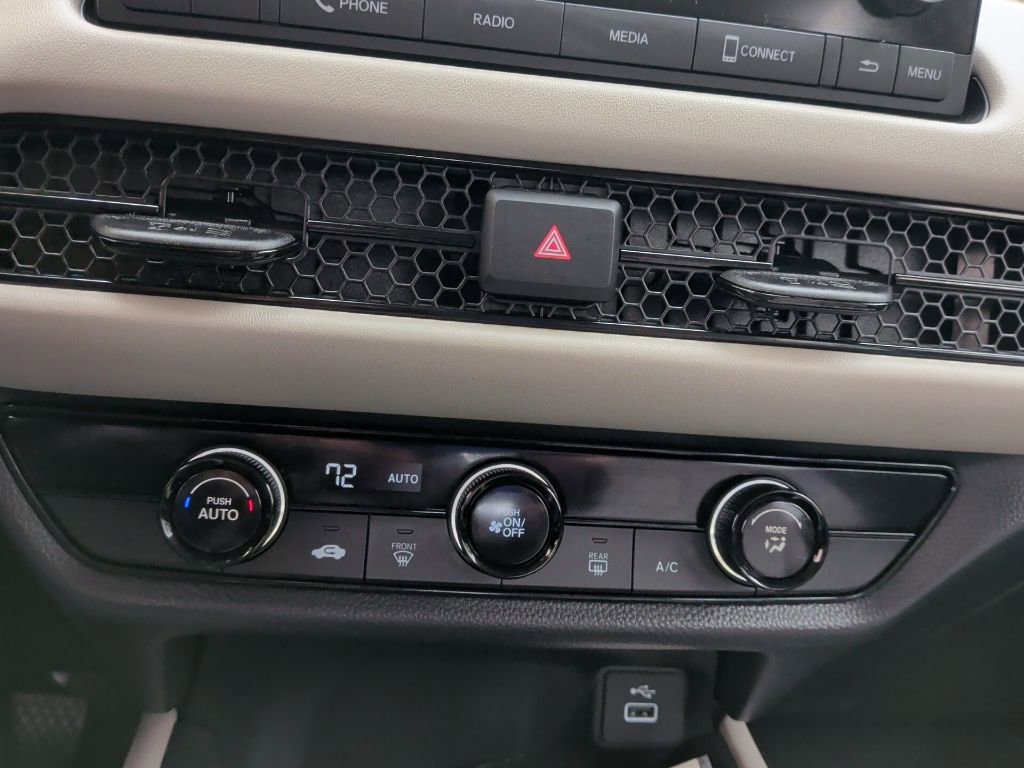 Certified 2025 Honda HR-V LX image 22