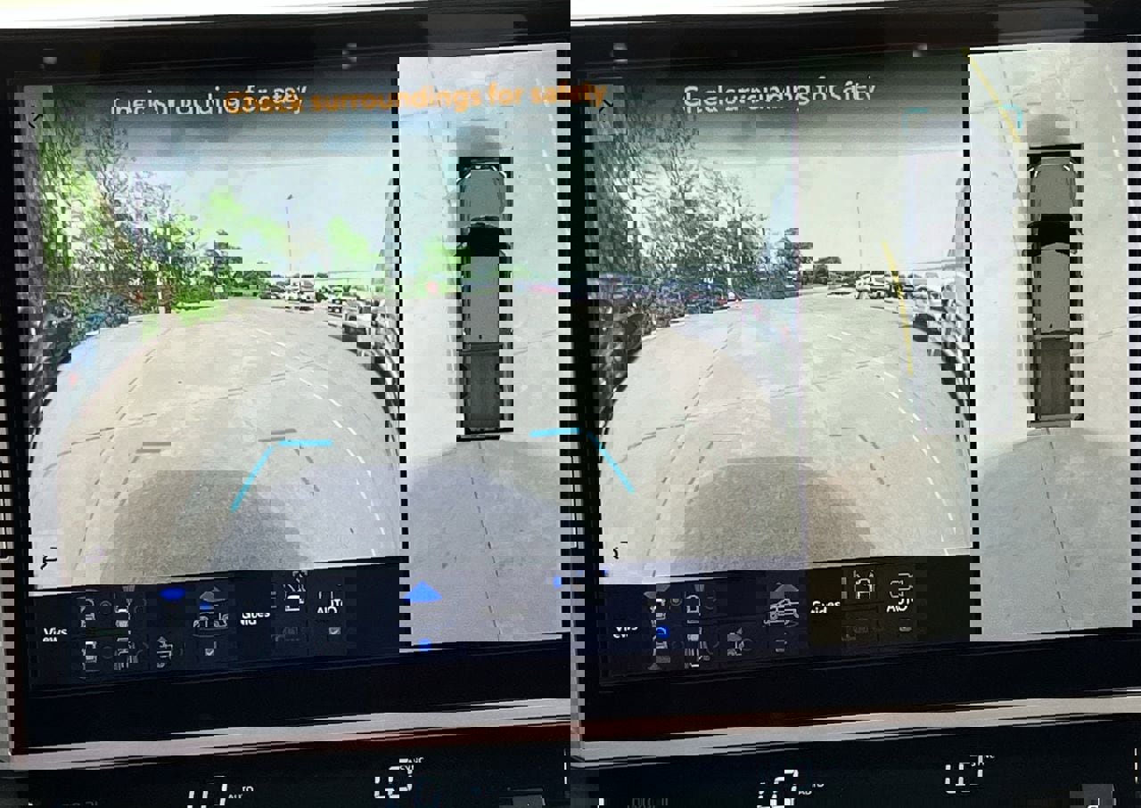 Used 2025 Toyota Tundra Platinum AWD/4WD image 16