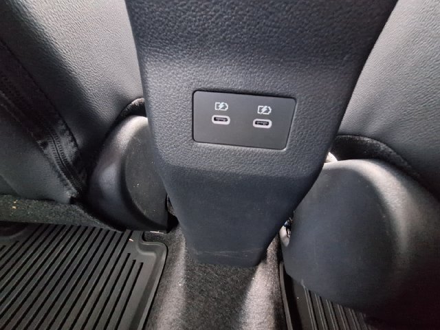 New 2026 Nissan Kicks SR w/ Cold Weather Package FWD image 27