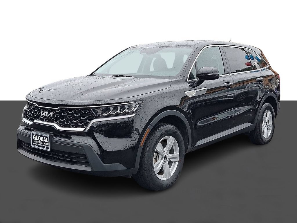 Used 2023 Kia Sorento LX AWD/4WD image 3