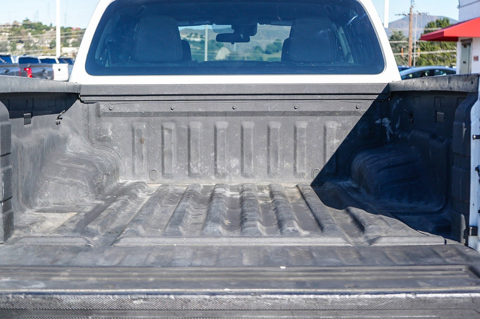 Used 2022 Nissan Frontier SV image 27