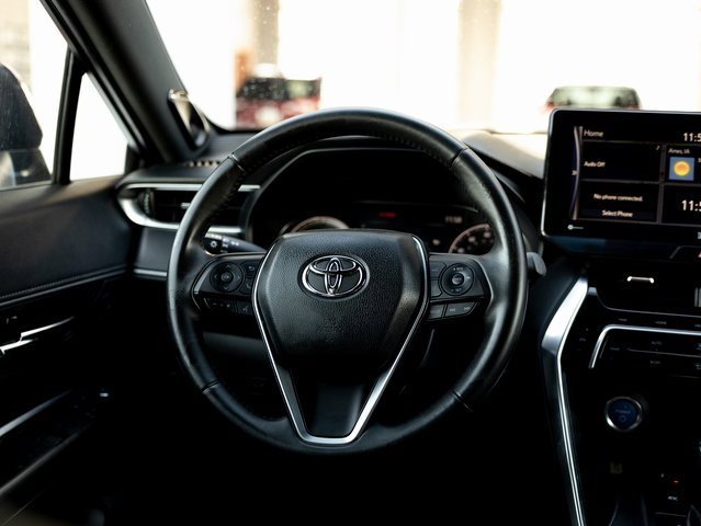 Used 2022 Toyota Venza XLE image 13