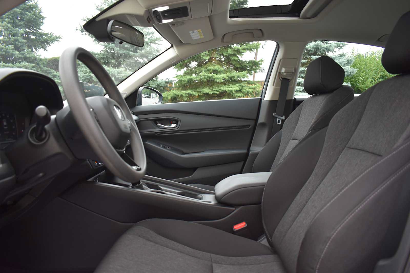 Used 2025 Honda Accord SE image 13