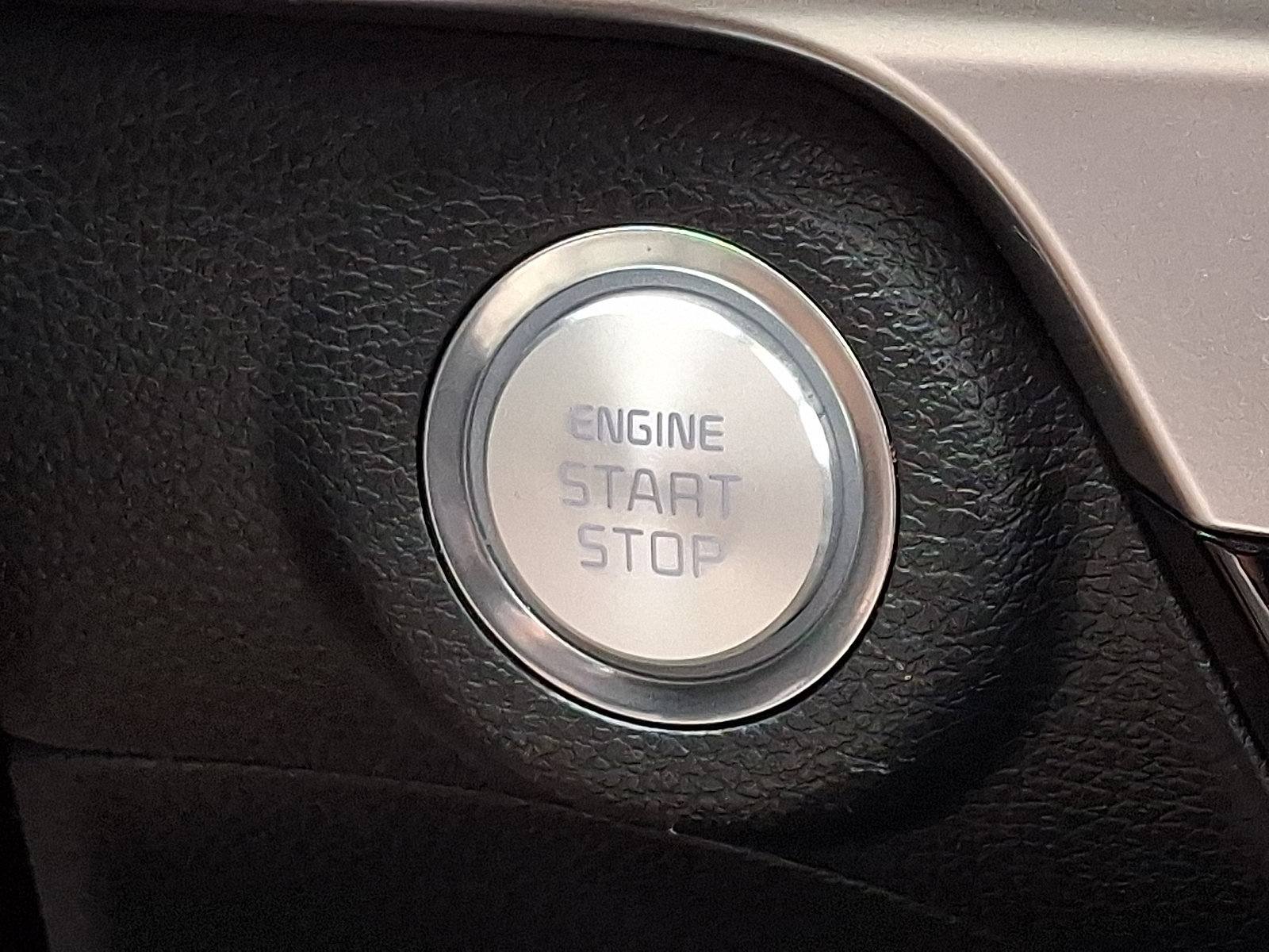 Certified 2024 Kia Telluride S w/ S Sunroof Package AWD/4WD image 23
