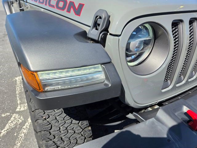 Used 2022 Jeep Wrangler Unlimited Rubicon w/ LED Lighting Group AWD/4WD image 17