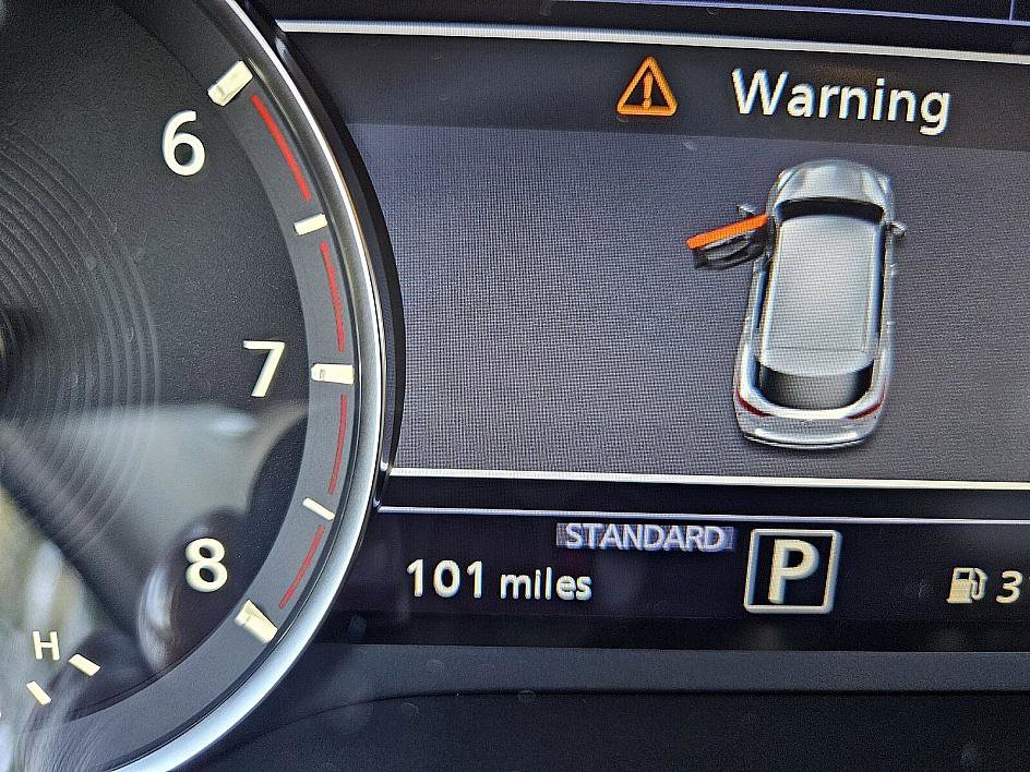 New 2025 INFINITI QX50 Luxe image 32