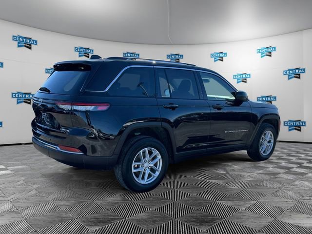 Certified 2023 Jeep Grand Cherokee Laredo w/ Luxury Tech Group I image 6