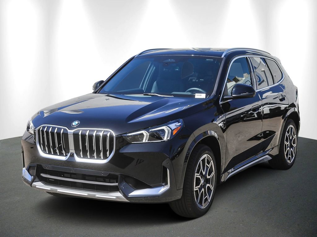 New 2026 BMW X1 xDrive28i w/ Technology Package AWD/4WD image 3