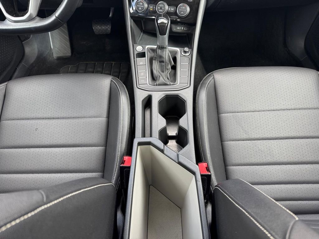 Used 2024 Volkswagen Jetta SE image 18