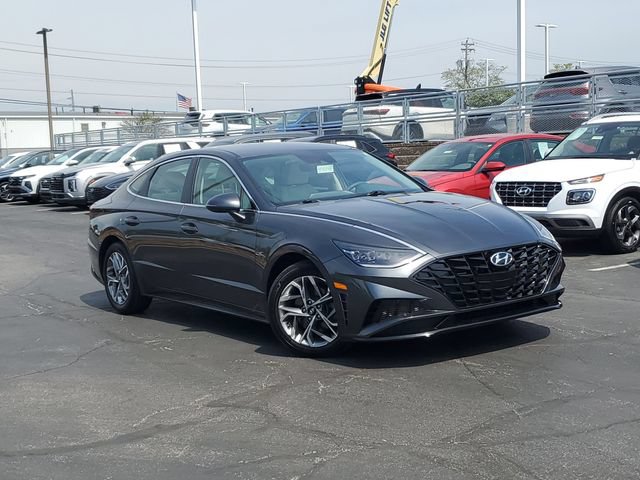 Certified 2023 Hyundai Sonata SEL w/ Cargo Package FWD image 32