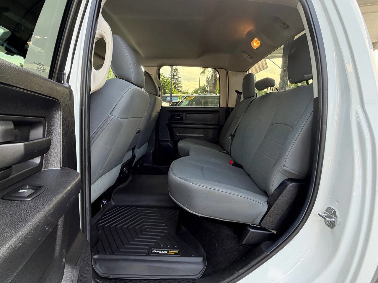 Used 2016 RAM 3500 Tradesman w/ Chrome Appearance Group image 18