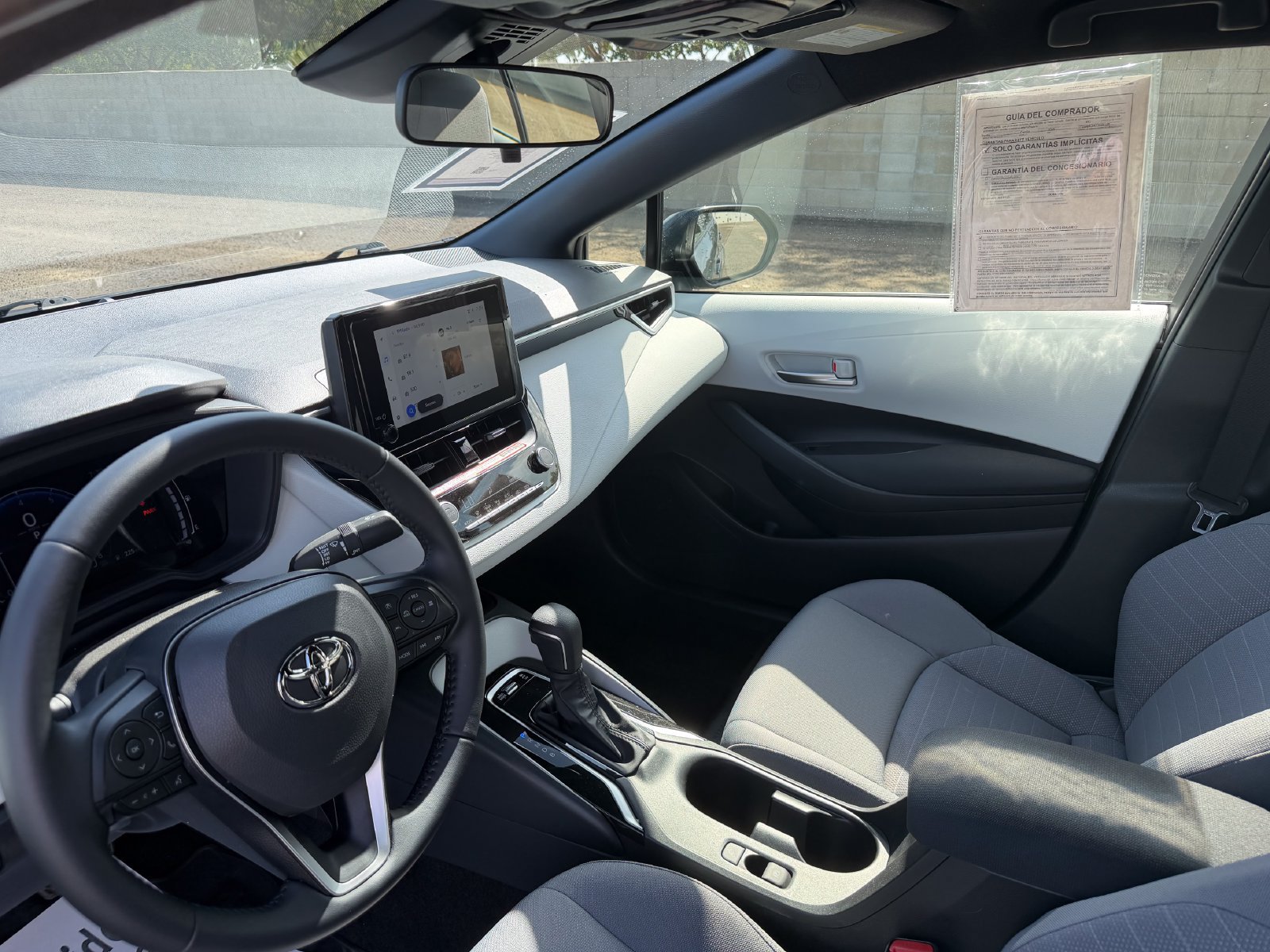 Used 2026 Toyota Corolla SE FWD image 11