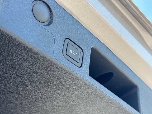 New 2026 GMC Terrain AT4 w/ Technology Package II AWD/4WD image 14