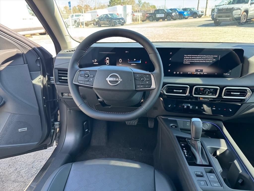 New 2026 Nissan Sentra SR w/ SR Premium Package FWD image 12