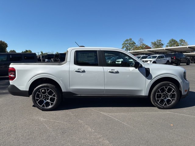 New 2025 Ford Maverick Lariat image 6