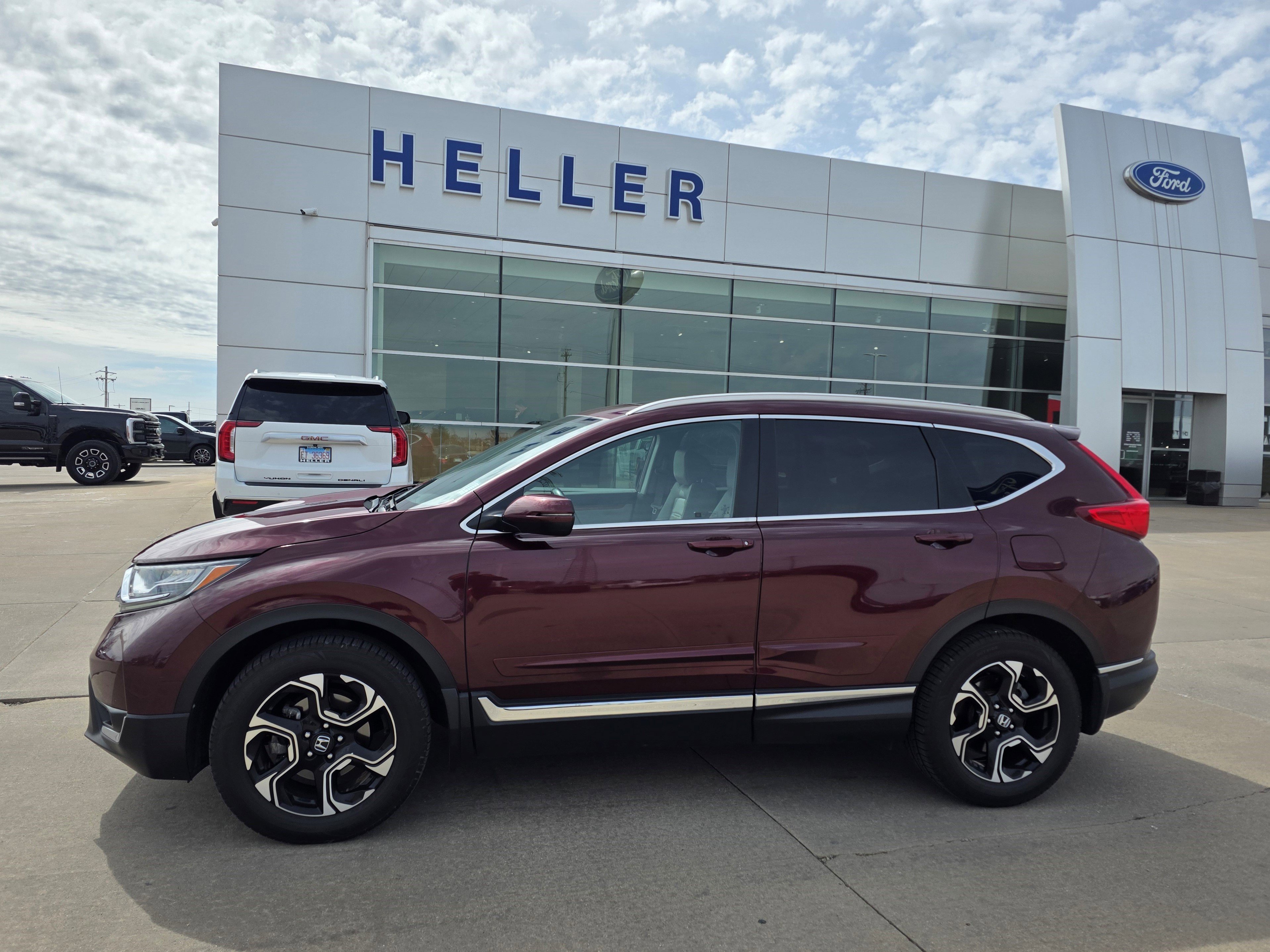 Used 2018 Honda CR-V Touring image 3