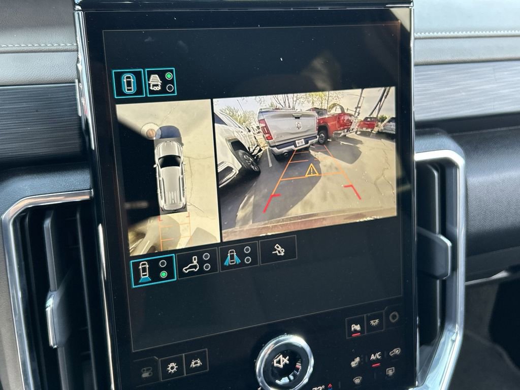 New 2025 GMC Acadia Elevation image 15