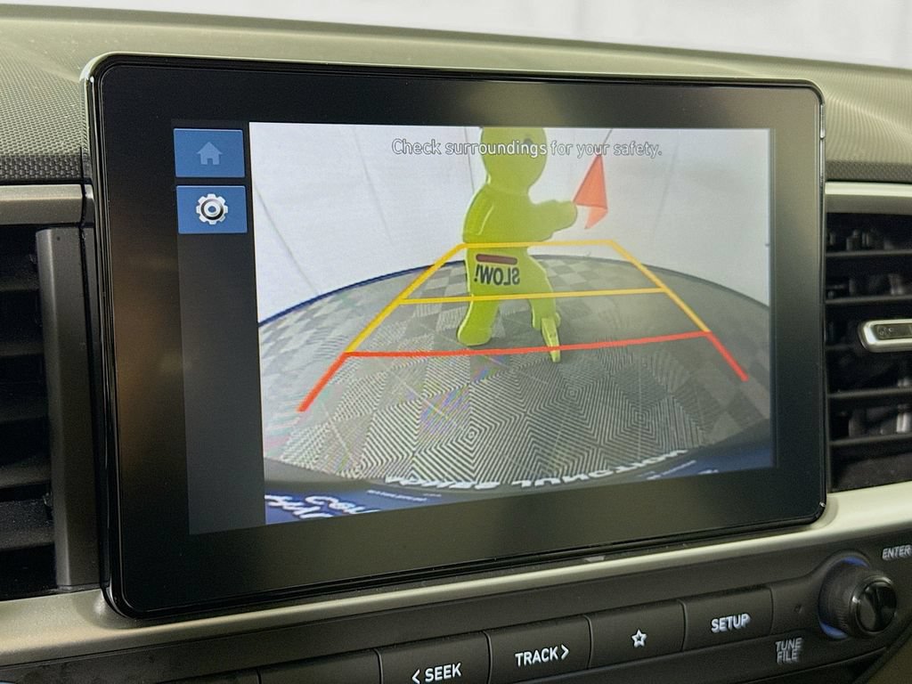 Certified 2024 Hyundai Venue SEL FWD image 6