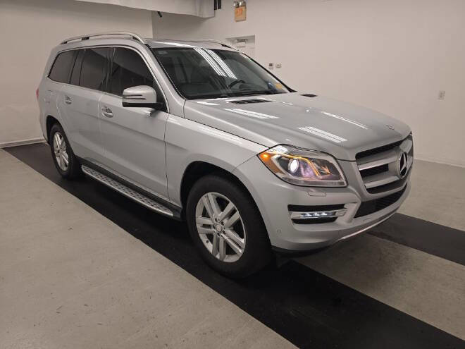 Used 2013 Mercedes-Benz GL 320 BlueTEC 4MATIC image 4