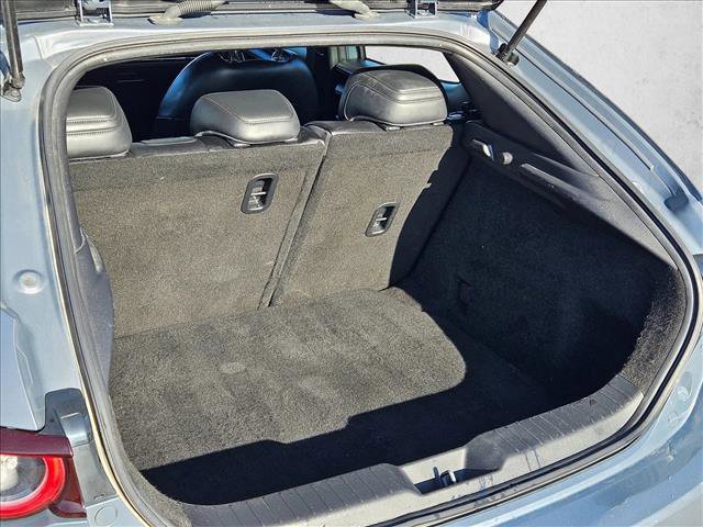 Used 2019 MAZDA MAZDA3 Hatchback w/ Premium Package image 17